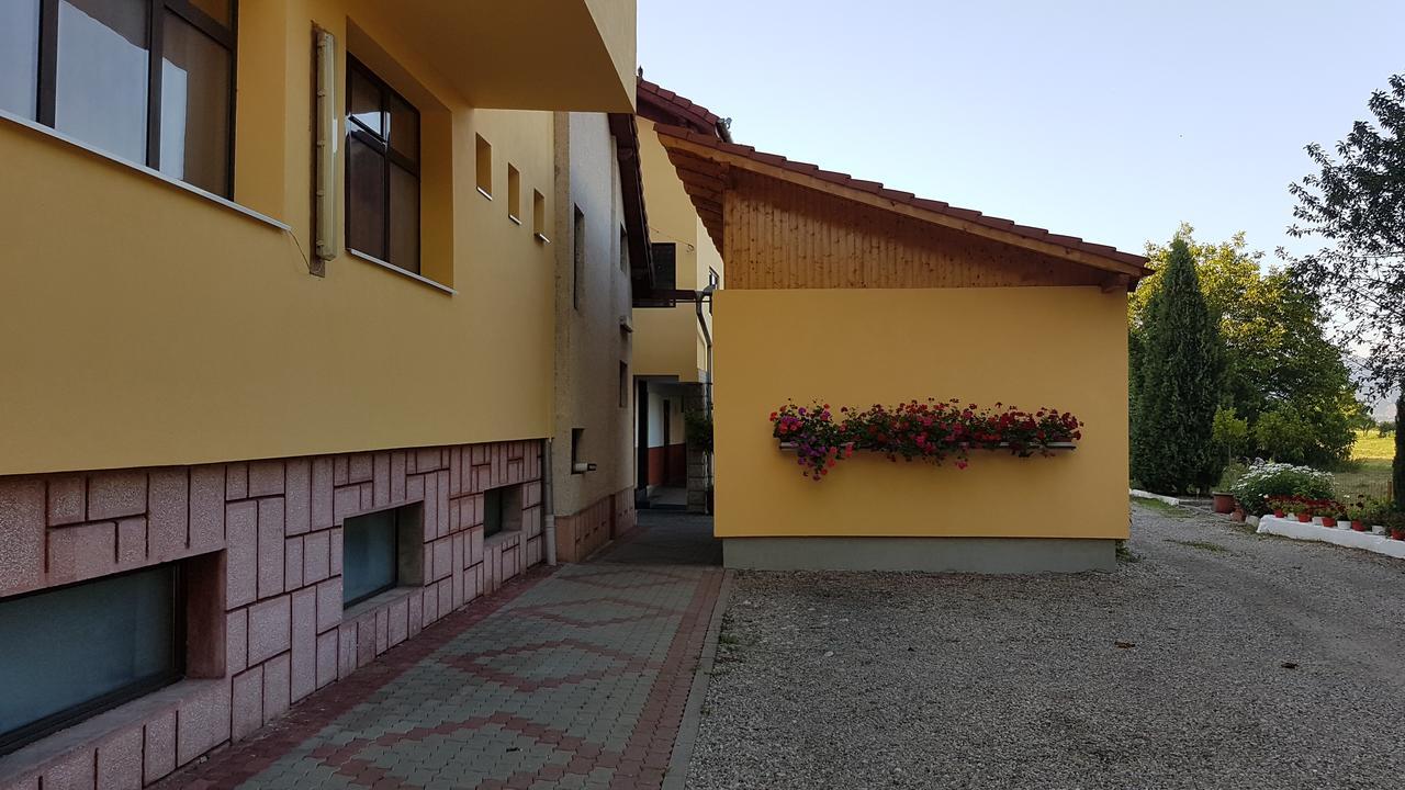Motel Pacific Deva Exterior foto